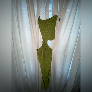 Elegant Green One-Shoulder Dress